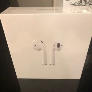 Brand new sealed Apple AirPods 2nd Generation!!